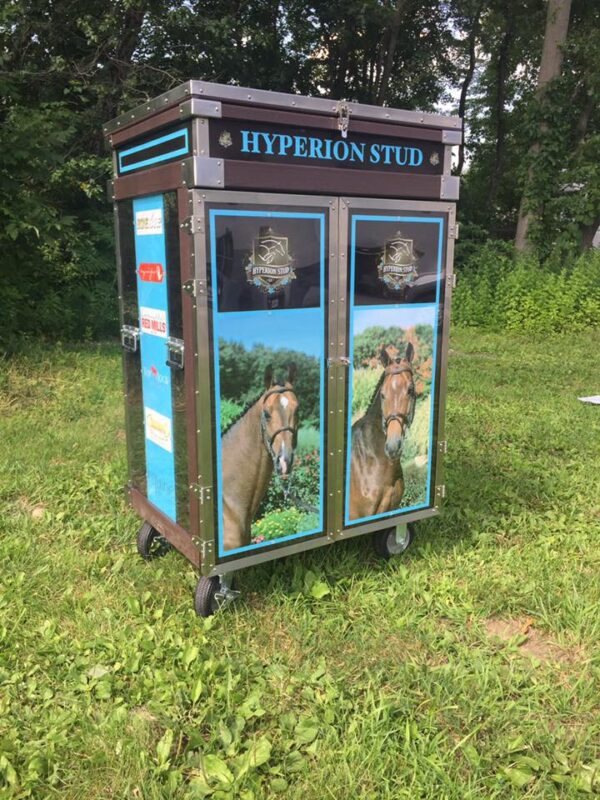Hyperion Stud mobile horse cart.